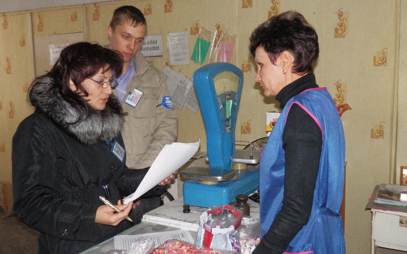 Народные контролеры проверили магазины Сорочинского района